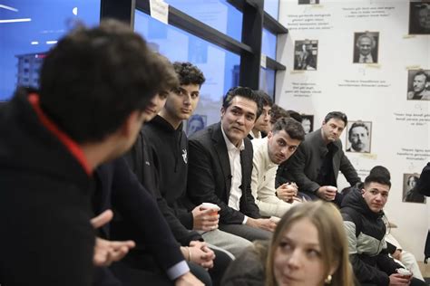 İYİ Parti İBB Başkan adayı Kavuncu Ataşehir'de gençlerle buluştu